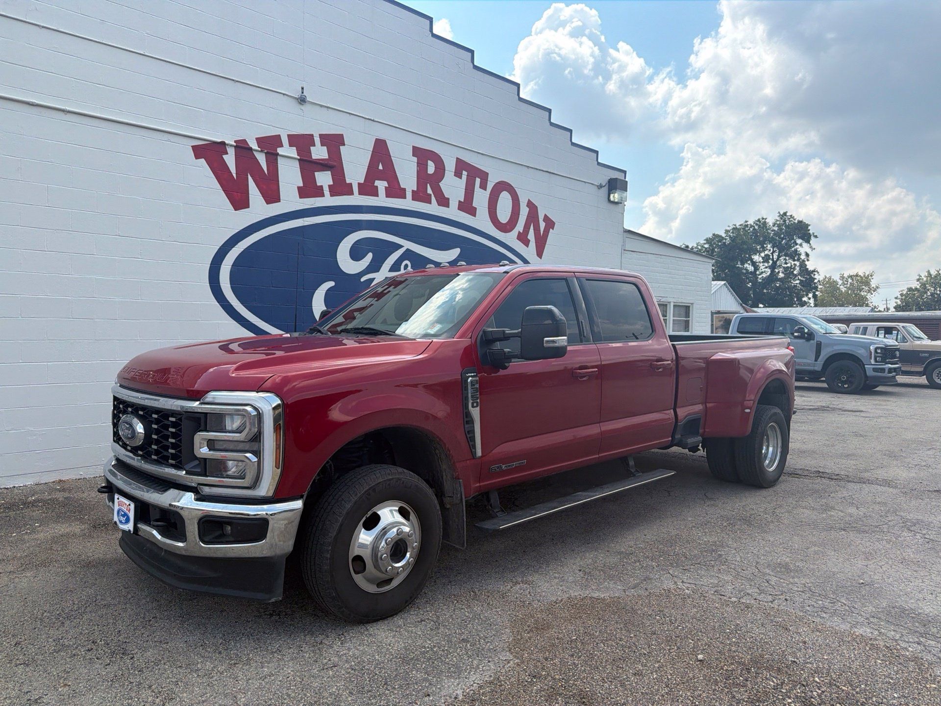 Used 2024 Ford F350 Lariat AWD/4WD image 1