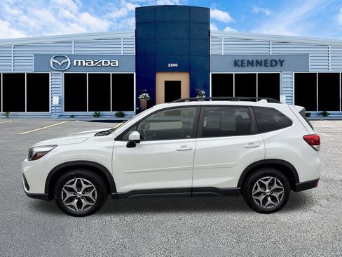 Used 2019 Subaru Forester Premium image 6