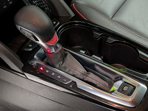 Used 2024 Chevrolet TrailBlazer RS w/ Driver Confidence Package image 28