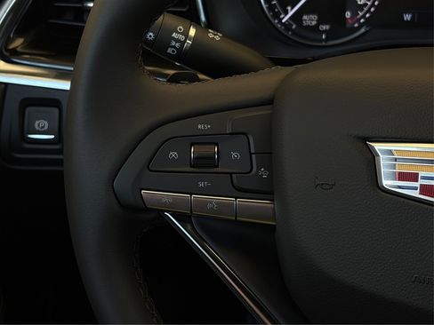 New 2025 Cadillac XT6 Luxury image 28