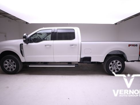 New 2026 Ford F350 Lariat w/ Chrome Package image 2