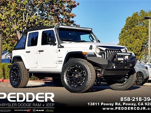 Used 2018 Jeep Wrangler Unlimited Sahara image 1
