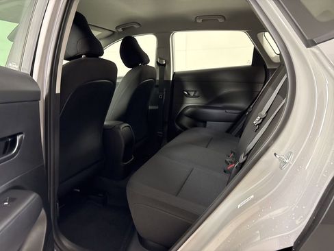 New 2026 Hyundai Kona SE image 18