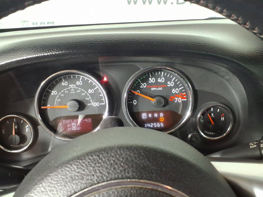 Used 2013 Jeep Wrangler Unlimited Rubicon AWD/4WD image 19