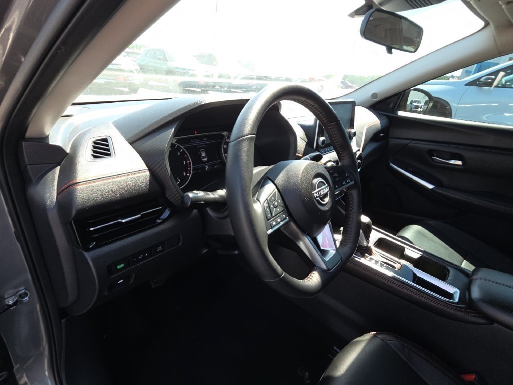 Used 2024 Nissan Sentra SR w/ SR Premium Package FWD image 14