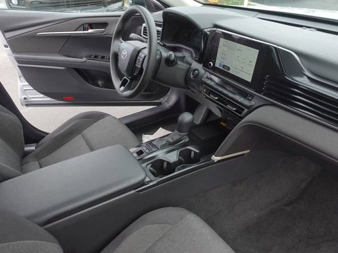 Certified 2025 Toyota Camry LE image 15