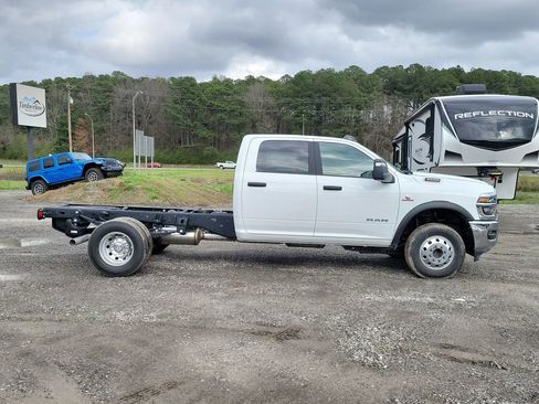 New 2026 RAM 3500 Big Horn AWD/4WD image 2