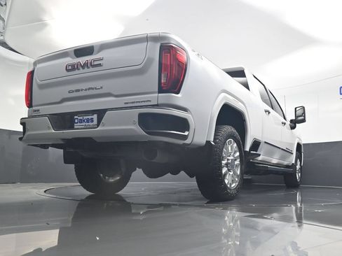 Used 2020 GMC Sierra 2500 Denali w/ Denali Ultimate Package AWD/4WD image 45