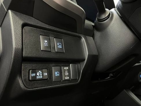 Used 2022 Toyota Tacoma Limited w/ Black Out Package (TMS) AWD/4WD image 23