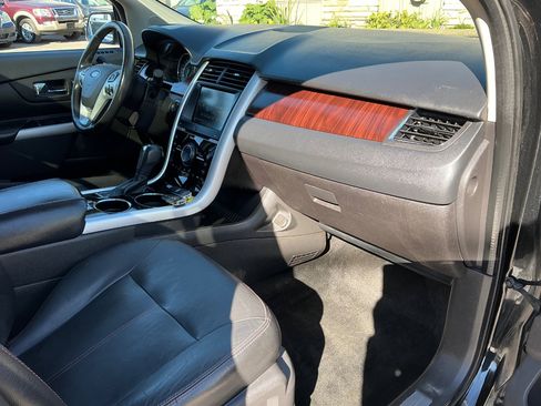 Used 2013 Ford Edge Limited image 9