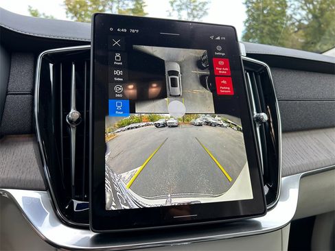 New 2026 Volvo XC90 B6 Ultra w/ Protection Package image 17