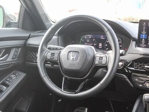 Used 2025 Honda Accord Sport image 22