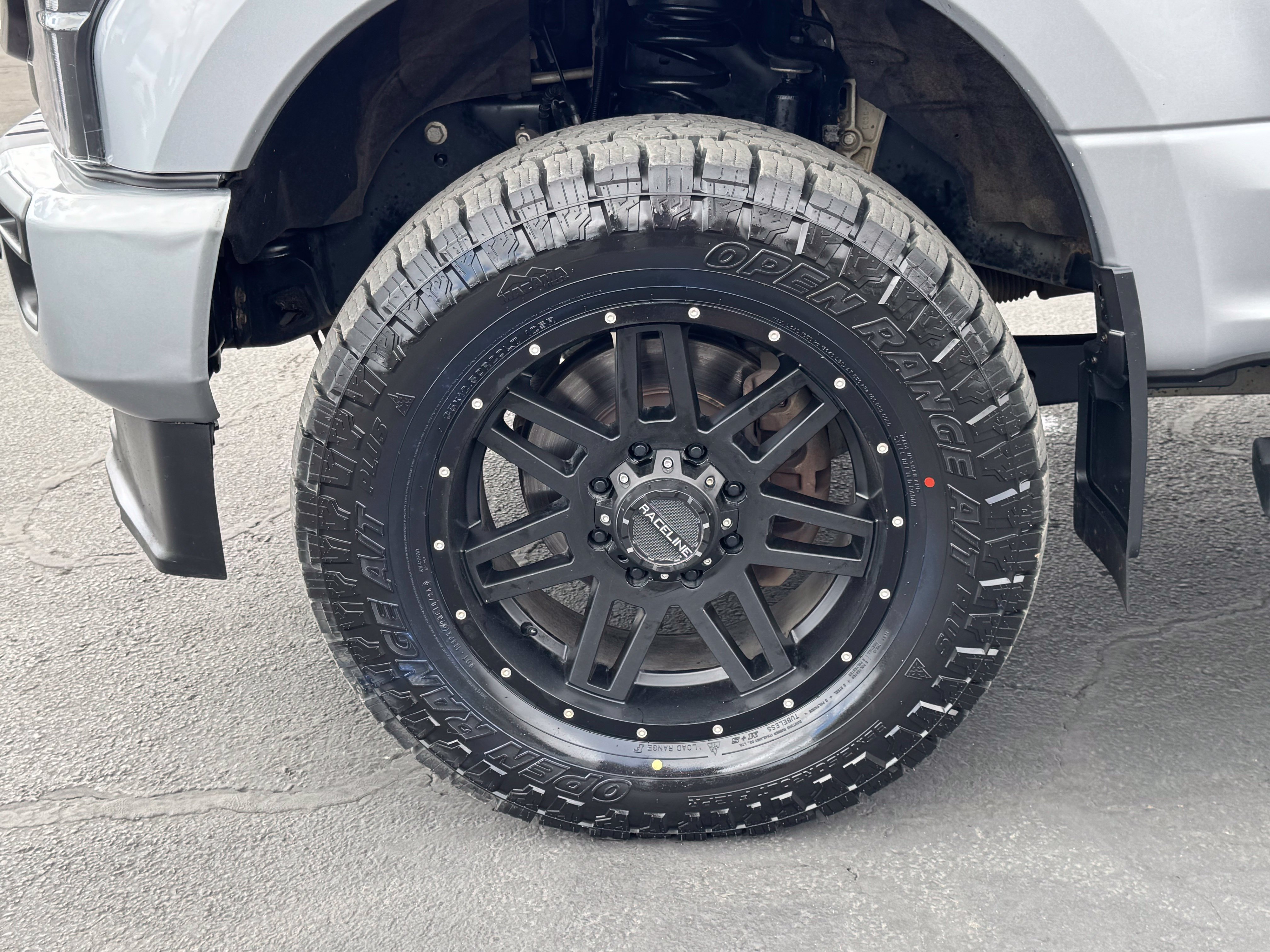 Used 2022 Ford F250 Lariat w/ Black Appearance Package AWD/4WD image 69