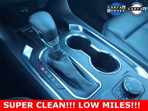 Used 2023 Chevrolet Traverse LT w/ LT Premium Package image 14