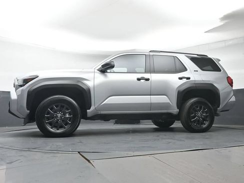 Certified 2026 Toyota 4Runner SR5 AWD/4WD image 34