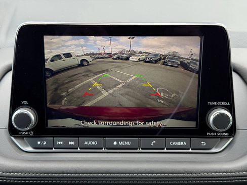 Used 2026 Nissan Rogue S AWD/4WD image 31