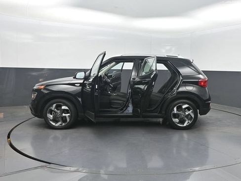 Used 2022 Hyundai Venue SEL FWD image 40