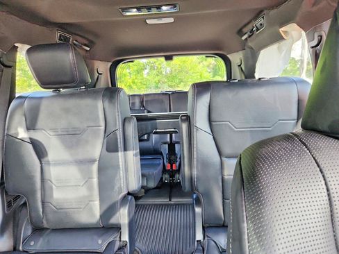 Used 2025 Lexus GX 550 w/ Cold Area Package AWD/4WD image 7