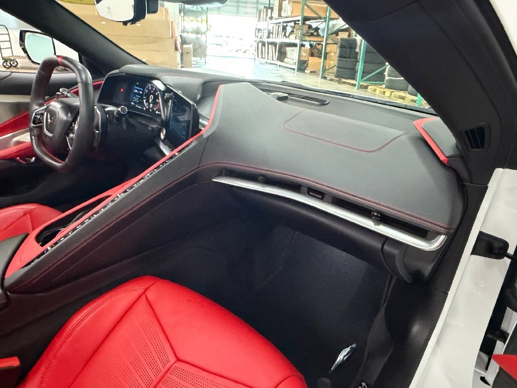 Used 2024 Chevrolet Corvette Stingray Preferred Conv w/ Z51 Performance Package RWD image 12