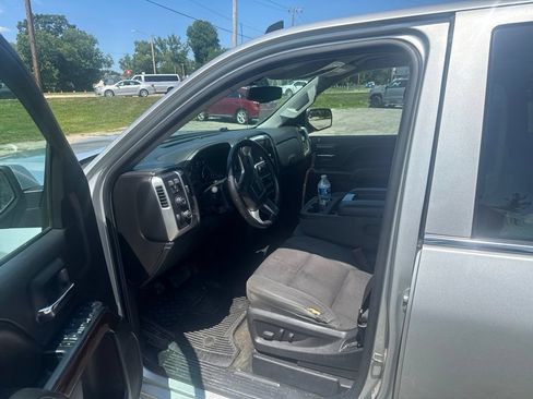 Used 2014 GMC Sierra 1500 SLE w/ SLE Value Package AWD/4WD image 8