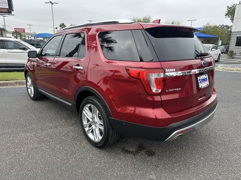 Used 2017 Ford Explorer Limited w/ Equipment Group 301A image 4