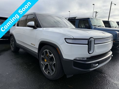Used 2023 Rivian R1S Adventure image 1