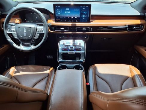 Used 2022 Lincoln Nautilus Reserve w/ Luxury Package FWD image 9