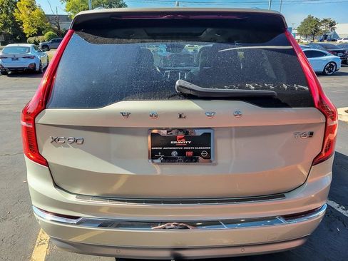 Used 2022 Volvo XC90 T6 Inscription w/ Lounge Package image 6
