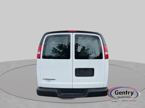 New 2026 Chevrolet Express 2500 w/ Driver Convenience Package RWD image 4