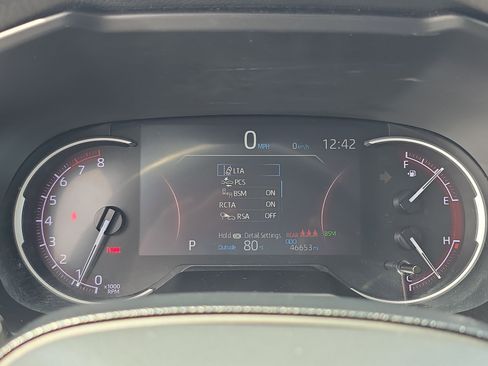 Used 2024 Toyota RAV4 XLE FWD image 28