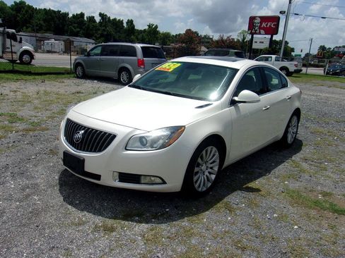 Used 2012 Buick Regal Premium FWD image 3