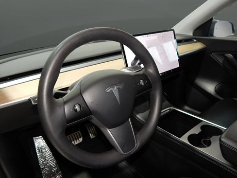 Used 2021 Tesla Model Y Performance AWD/4WD image 17