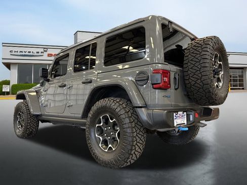 Used 2022 Jeep Wrangler Unlimited Rubicon 4xe w/ Dual Top Group image 11