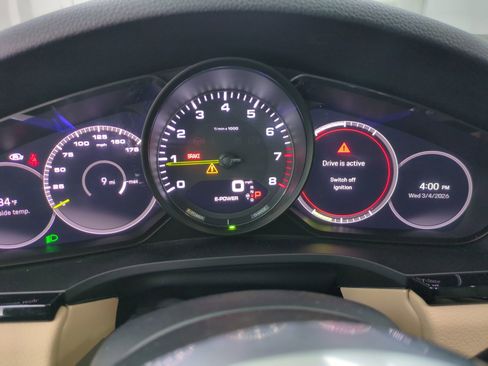 Used 2023 Porsche Cayenne E-Hybrid image 12