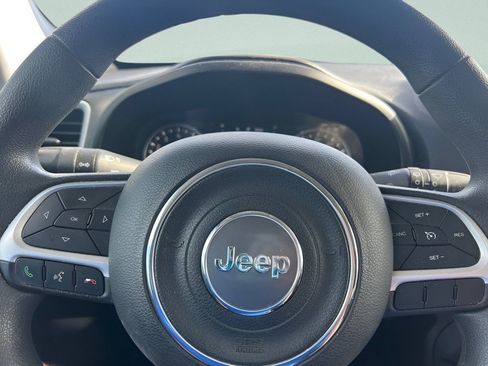 Used 2021 Jeep Renegade Sport w/ Sport Appearance Group AWD/4WD image 27