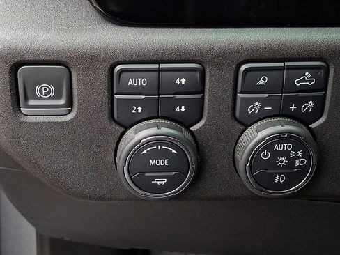 Used 2023 Chevrolet Silverado 1500 LTZ w/ Z71 Off-Road Package AWD/4WD image 21