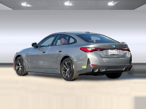 Used 2023 BMW i4 eDrive35 w/ Premium Package image 3