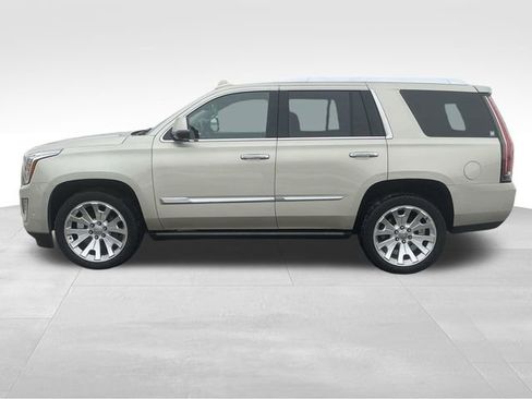 Used 2017 Cadillac Escalade Premium Luxury image 7
