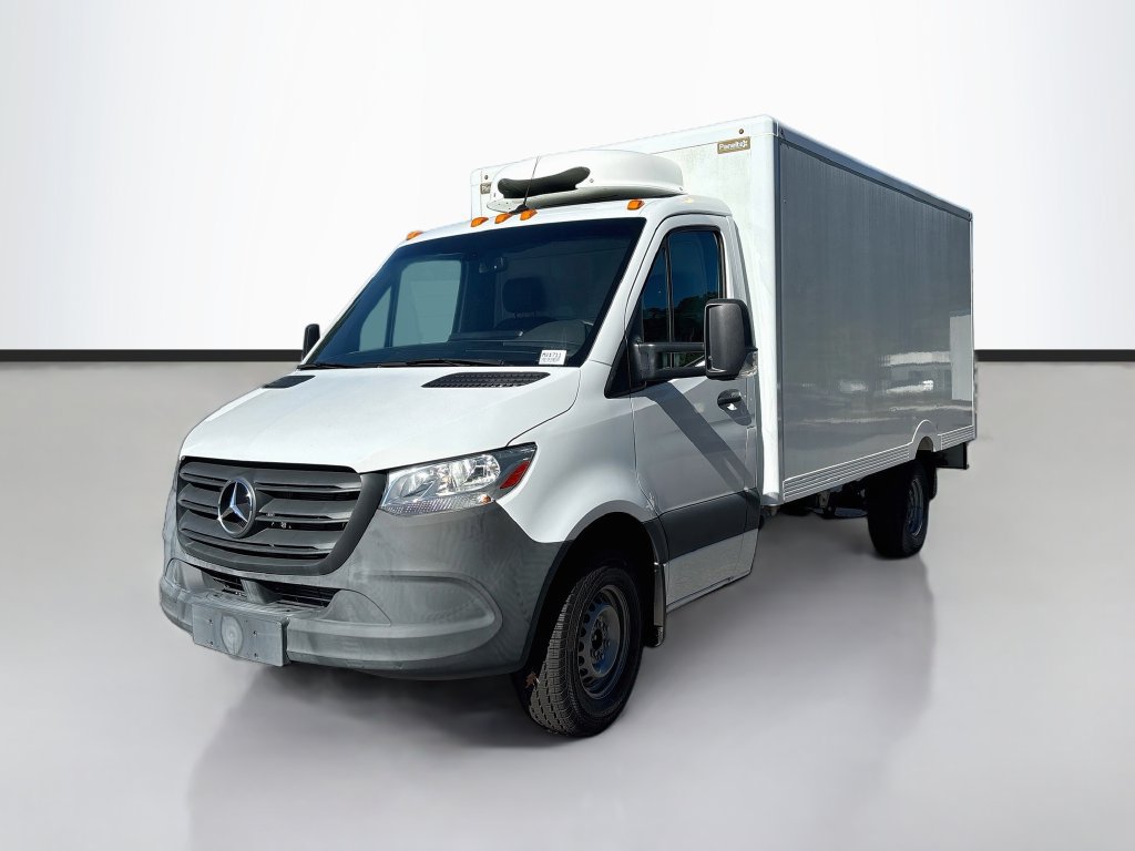 Used 2022 Mercedes-Benz Sprinter 3500 image 6