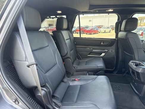 Used 2026 Toyota Sequoia Platinum AWD/4WD image 34