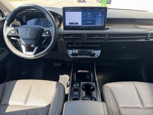 Used 2023 Lincoln Corsair Reserve w/ Equipment Group 201A image 13