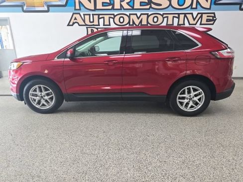 Used 2024 Ford Edge SEL AWD/4WD image 4