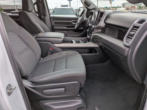 Used 2025 RAM 1500 Big Horn AWD/4WD image 37