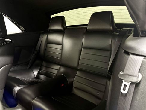 Used 2014 Ford Mustang Premium RWD image 19