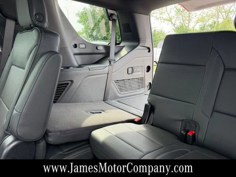 Used 2024 GMC Yukon Denali AWD/4WD image 19