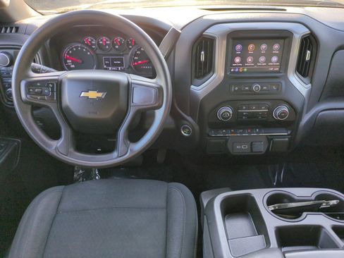 Used 2022 Chevrolet Silverado 1500 Custom AWD/4WD image 27