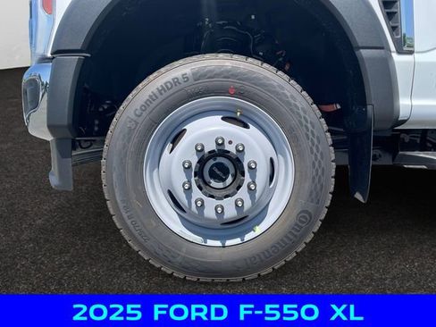 New 2025 Ford F550 4x4 Regular Cab Super Duty w/ XL Chrome Package image 13