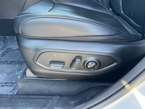 Certified 2023 Jeep Grand Cherokee L Limited w/ Luxury Tech Group II image 21