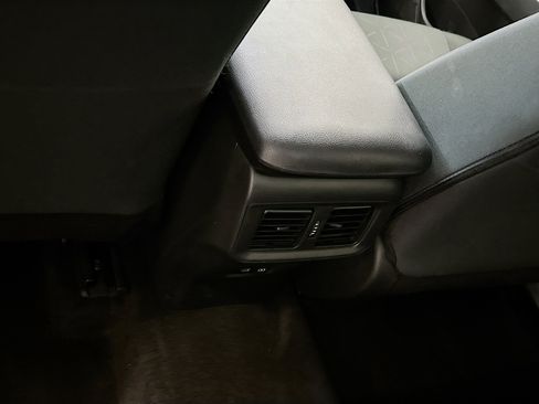 Used 2023 Toyota RAV4 XLE image 28