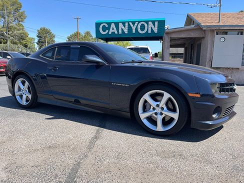 Used 2013 Chevrolet Camaro SS RWD image 2